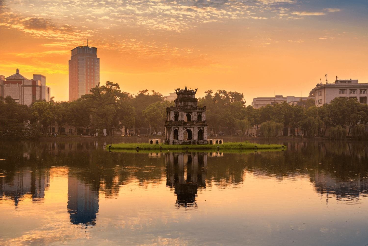 Du lịch Hà Nội: Điểm vui chơi, ẩm thực, vé máy bay giá rẻ | Vietjet Air